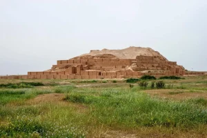 Chogha Zanbil and the Surrounding Flat